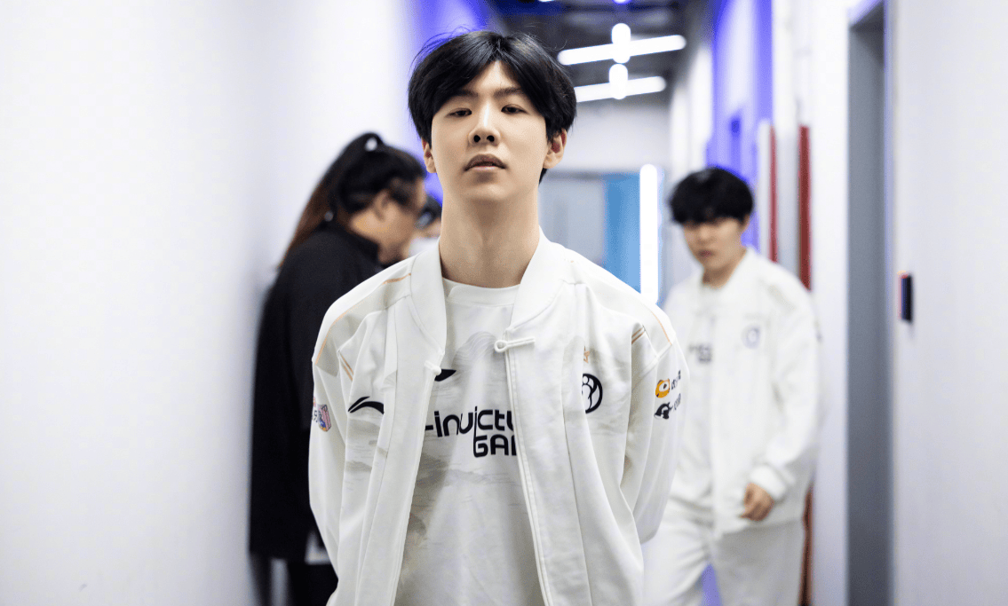 之间争论的 之间争论的