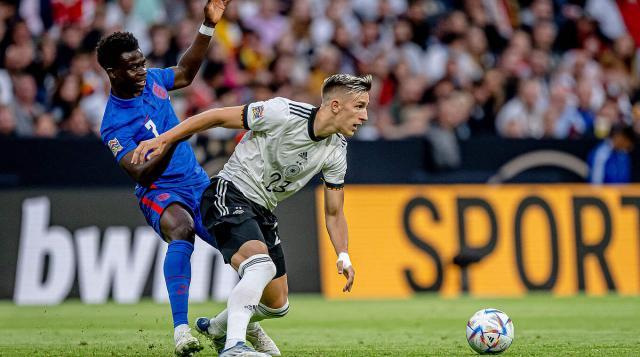 洲赛场的发 洲赛场的发