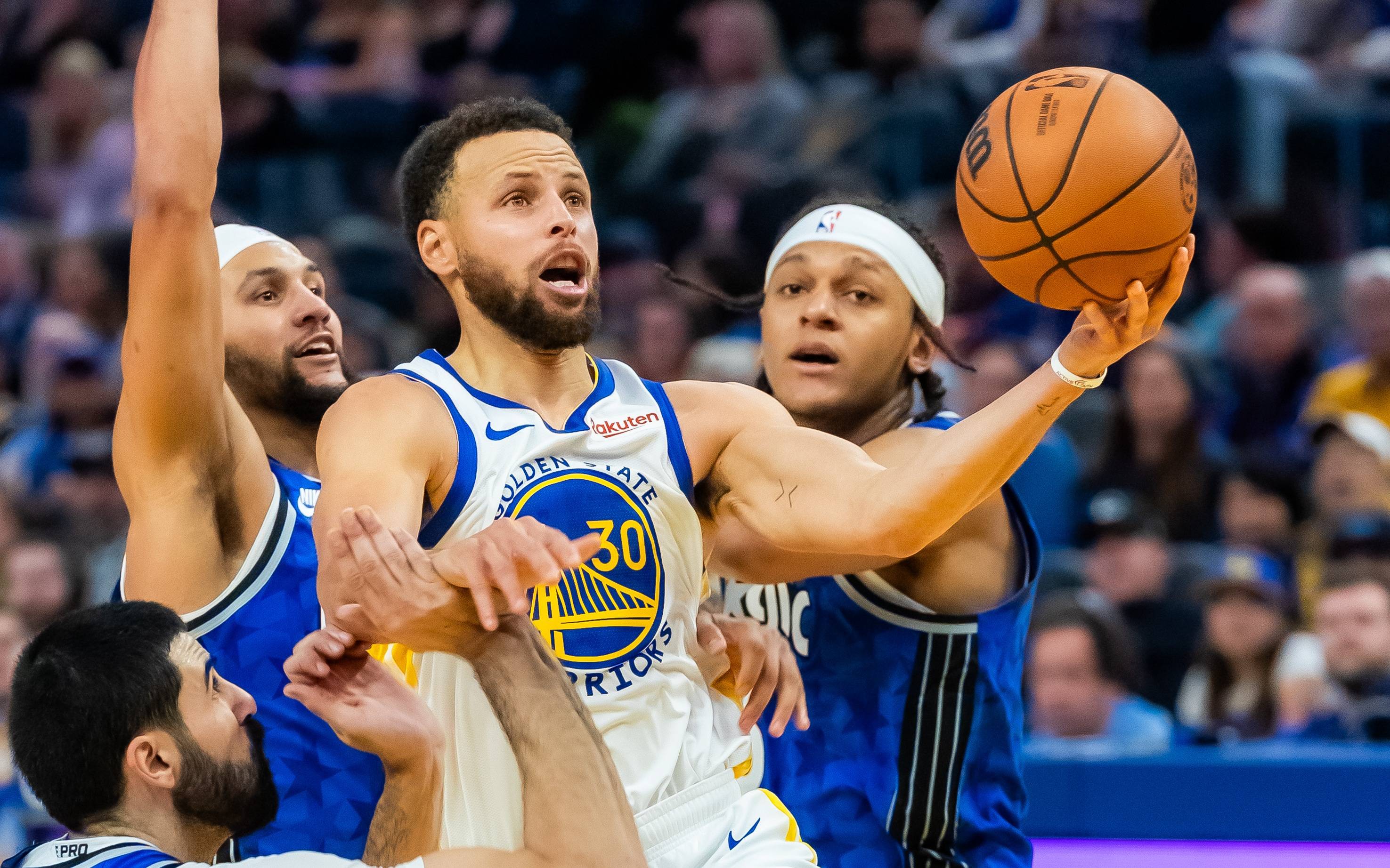 多名球员先 多名球员先